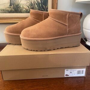 UGG Women's chestnut ultra mini platform boots